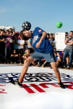 Футбольный фристайл: Red Bull Street Style Футбольный фристайл: Red Bull Street Style